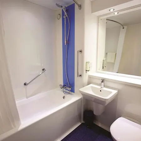 Travelodge Carlisle Todhills Hotel 3*